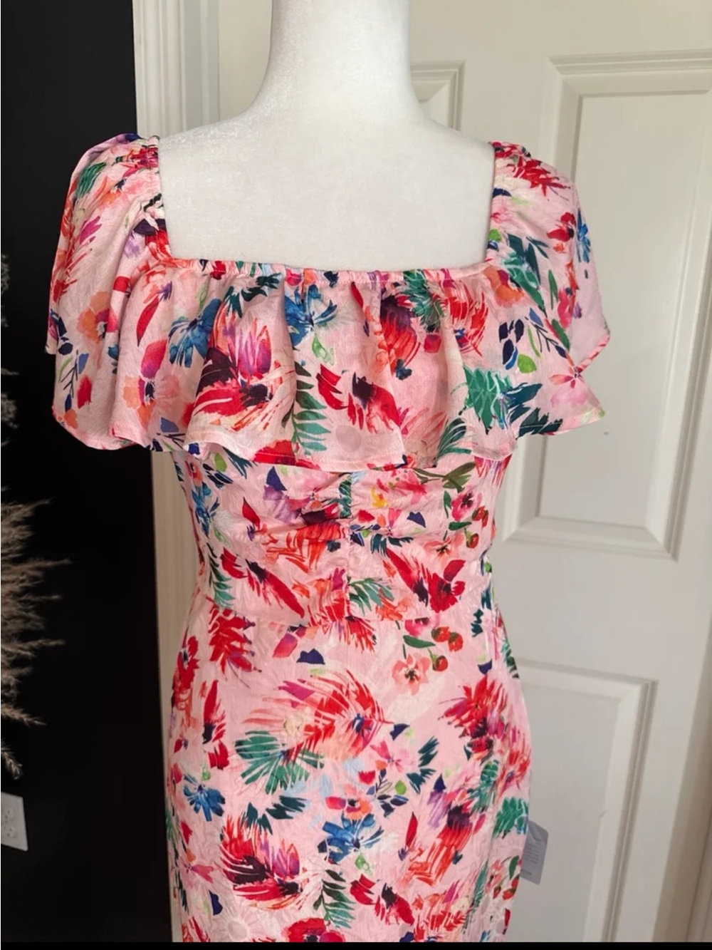 NWT NSR (Napean Sea Road) Floral Ruffled Midi Dress SIZE Small - Picture 3 of 12